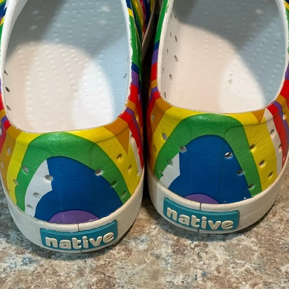 Native Jefferson Kids Water Rainbow Striped Slip on Casual Shoes Size J2